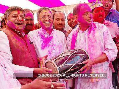 India celebrates Holi