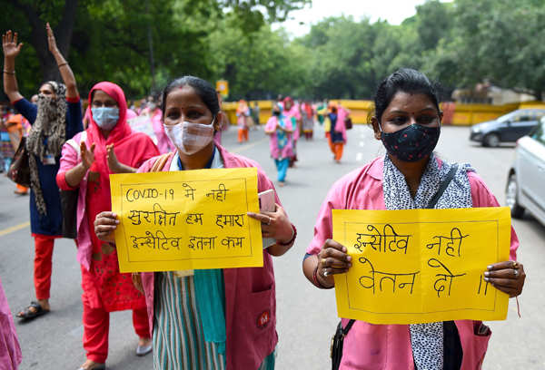 ASHA workers hold protest in New Delhi