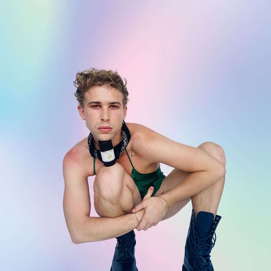 13 Reasons Why Actor Tommy Dorfman Is The Ideal Lgbt Advocate The Etimes Photogallery Page 6