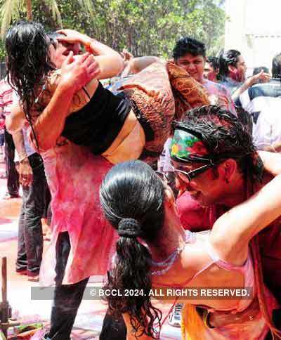 Zoom Holi Party 2011