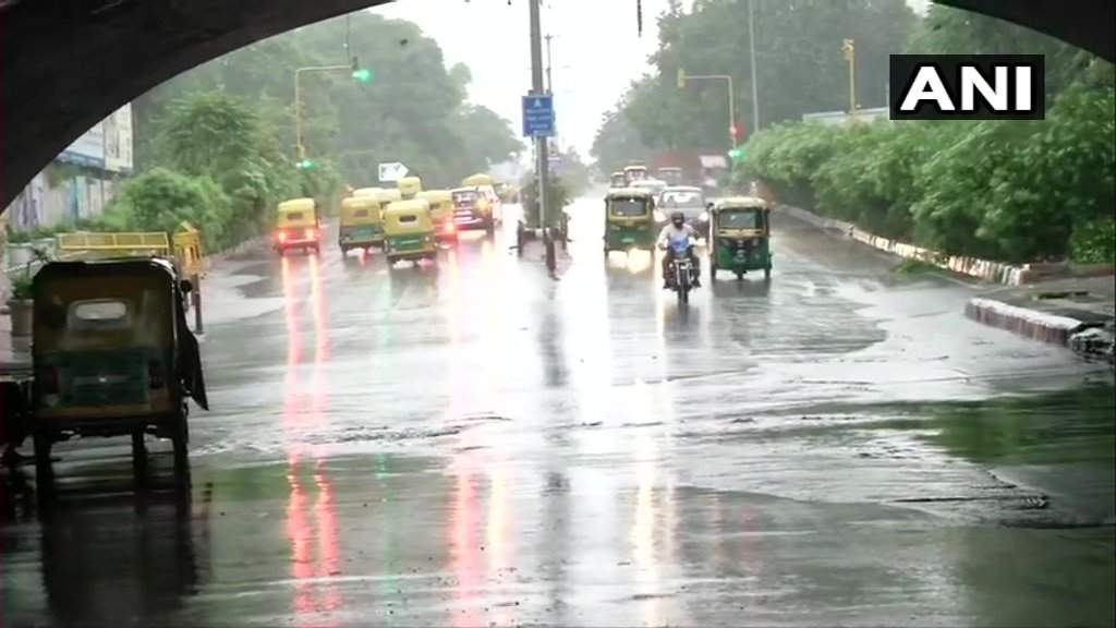 Massive rains in Delhi bring respite from sultry weather