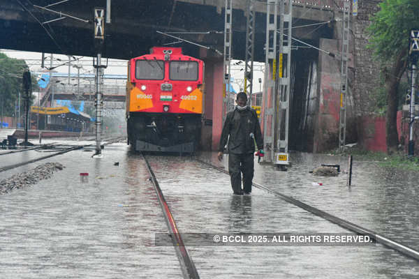 Heavy rain disrupts normal life Jaipur