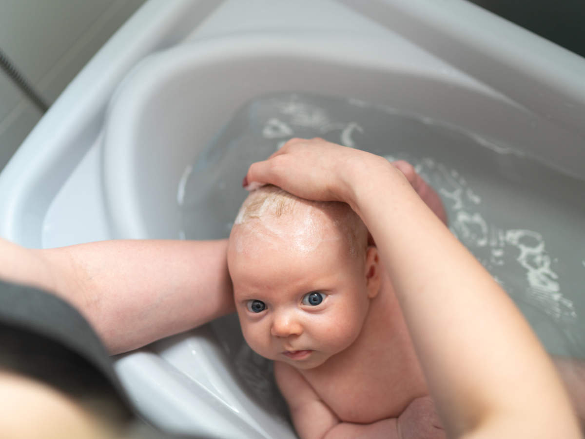 Bathing Baby After Cord Falls Off - Piece Of Umbilical Cord Left Help Please August 2018 Babies Forums What To Expect : You don't need to sponge bathe your baby every day;