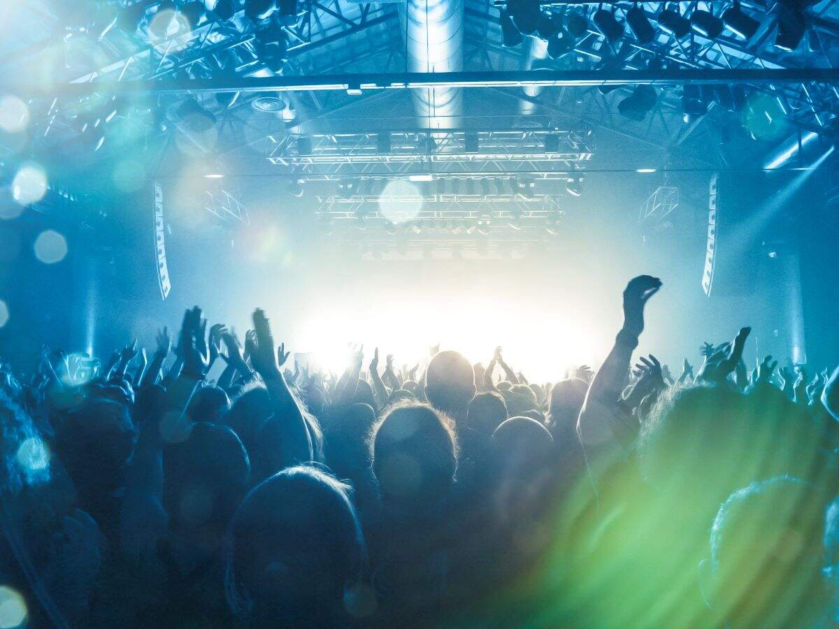 Italy shuts discos, makes face masks mandatory as Coronavirus cases rise Italy shuts discos, makes face masks mandatory as Coronavirus cases rise