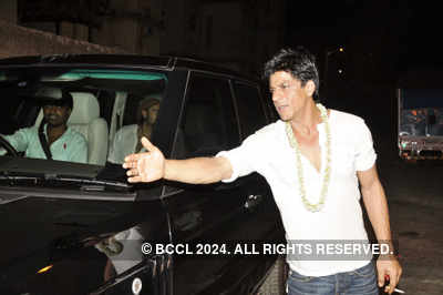 SRK's Holi bash