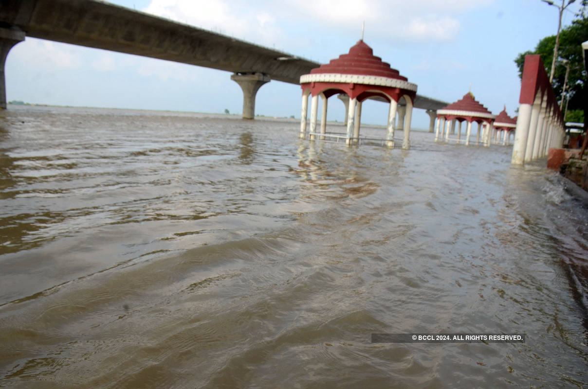 Bihar flood situation looks grim as water level in Ganga rises