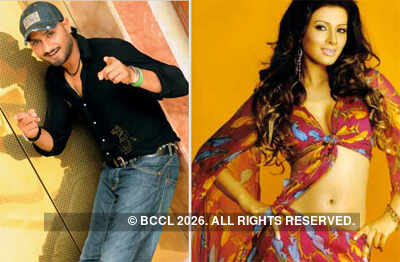 Geeta-Bhajji visit an astrologer!