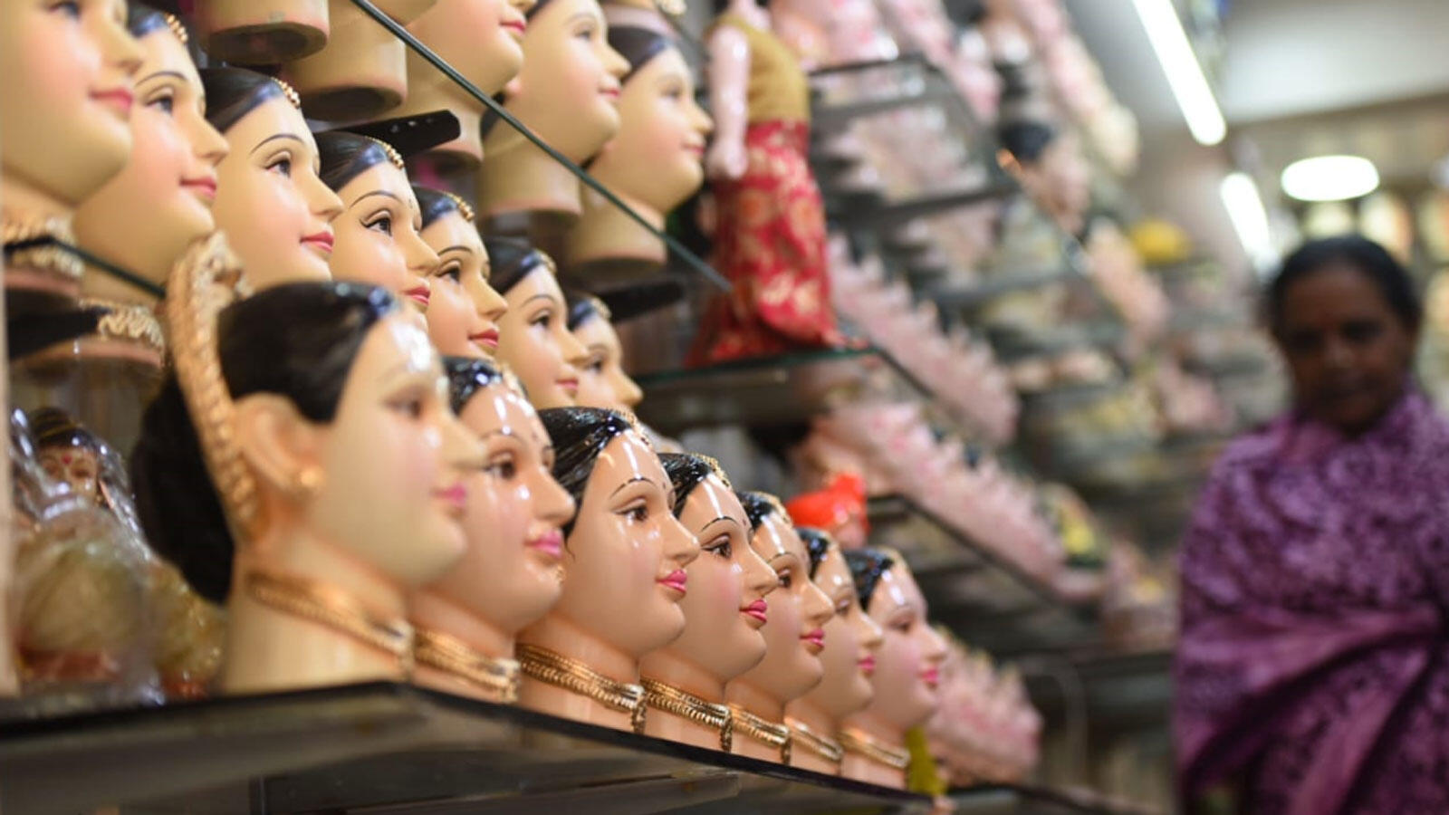 Pune: Women shop for Gauri idols as city prepares for subdued Ganpati ...