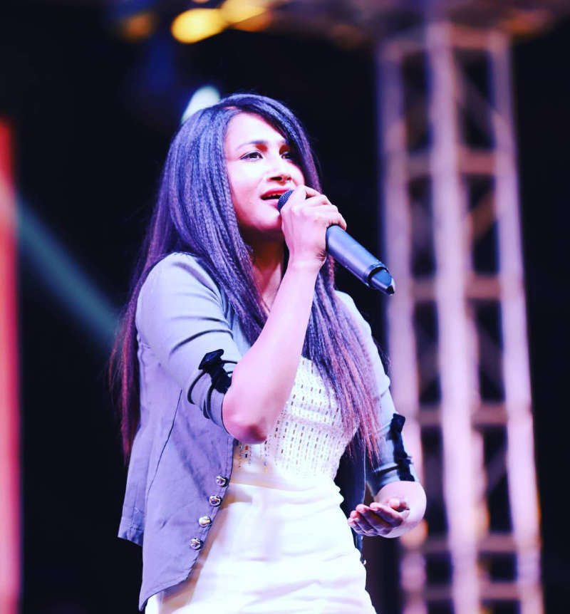 Indian Idol 10 singer Renu Nagar in critical condition after boyfriend dies by suicide