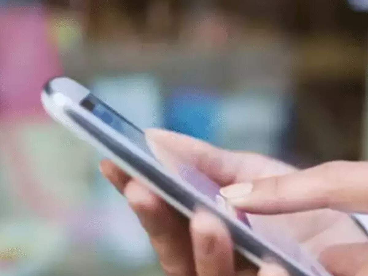 16 data plans from Airtel, Vodafone-Idea and Reliance Jio that offer 2GB data per day