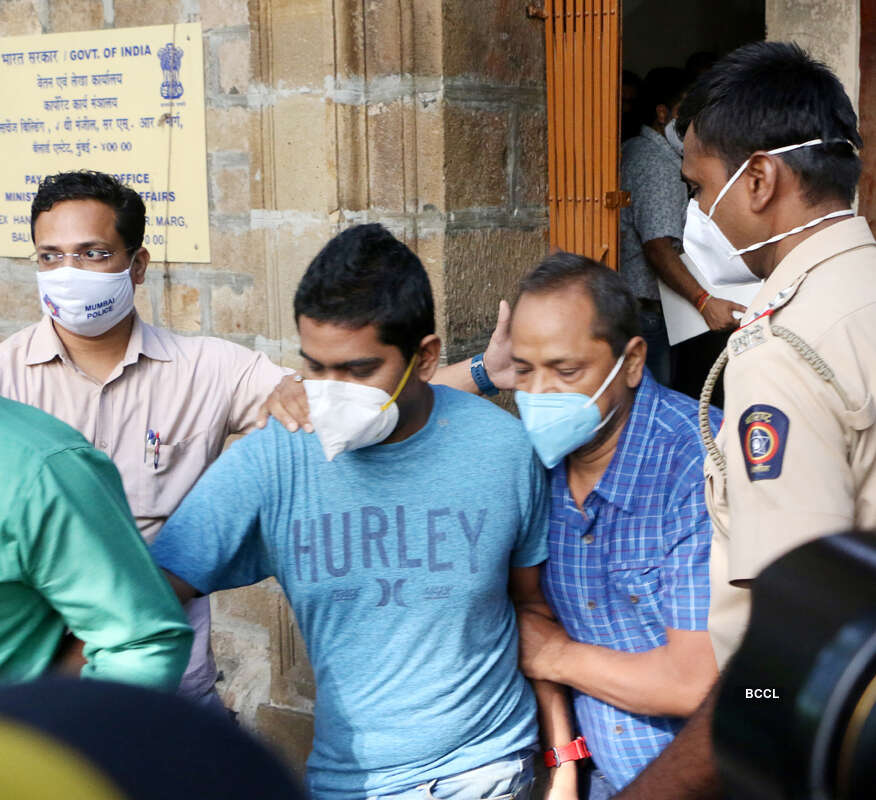 Showik Chakraborty's pictures