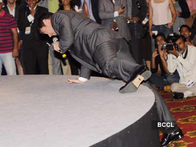 Hugh Jackman's acrobatic moves
