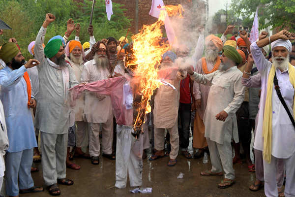 Farmers stage protest against privatisation of electricity board in Amritsar