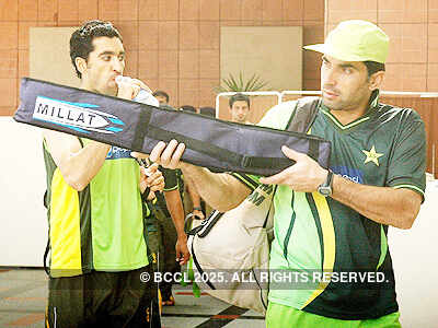 Funny moments of Ind,Pak cricketers