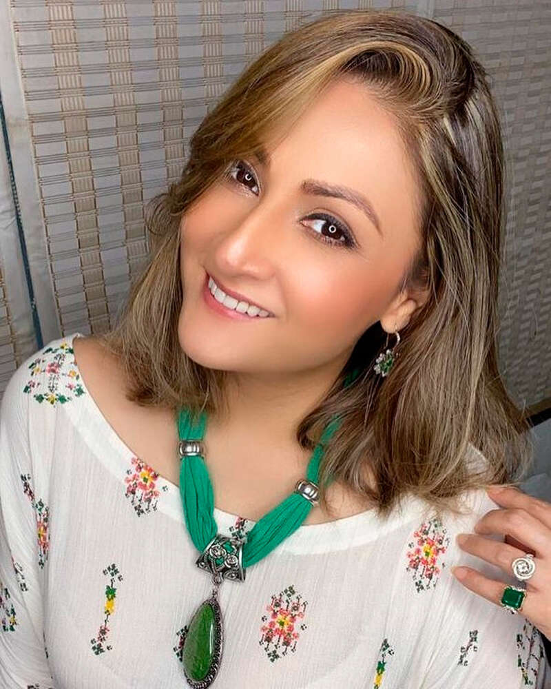 Kasautii Zindagii Kay 명성 Urvashi Dholakia는 전혀 노화되지 않는 것 같습니다.