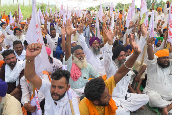 Navjot Singh Sidhu supports farmers’ agitation against Agriculture Bills