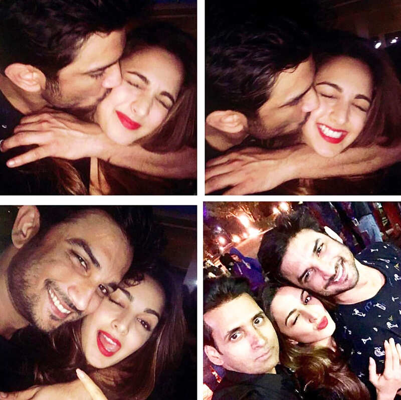 Sushant Singh Rajput and Kiara Advani pictures