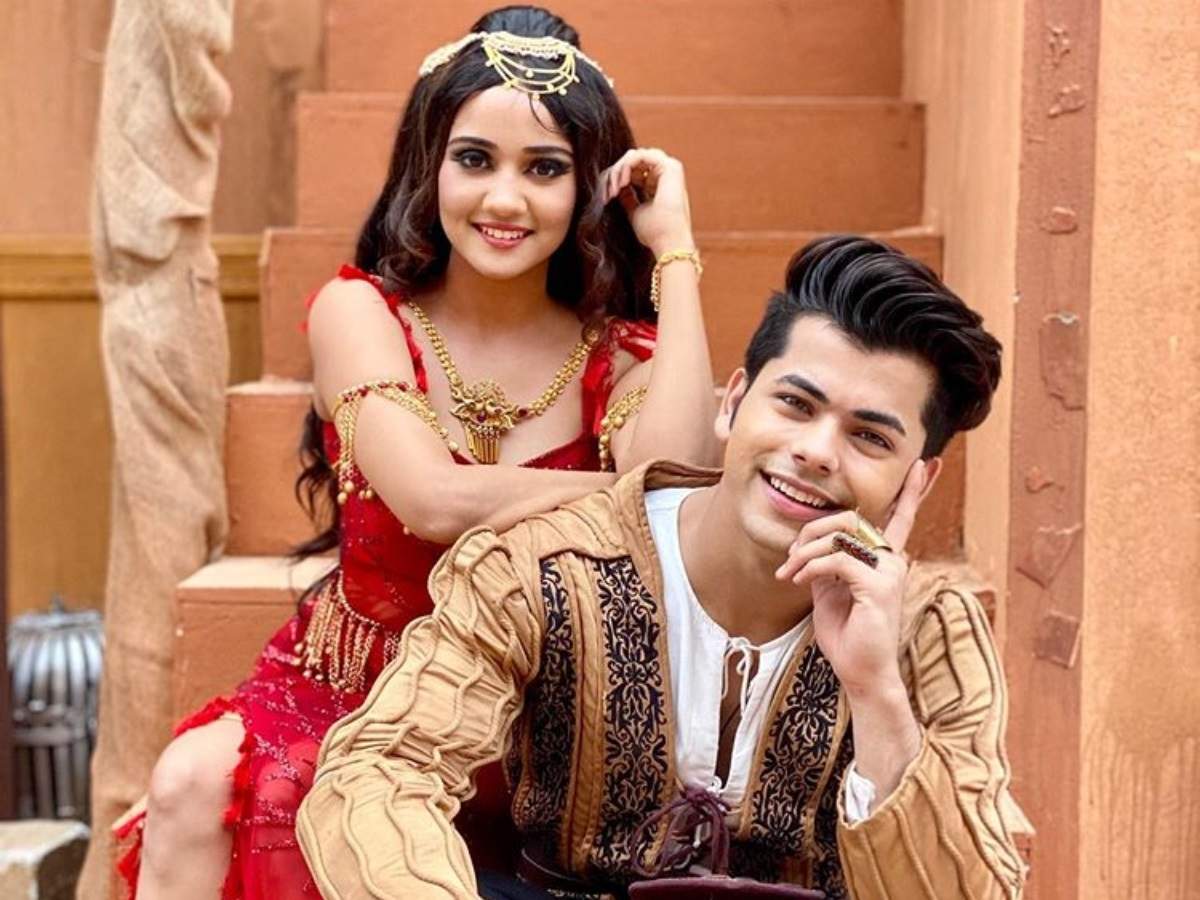 Ashi Singh and Siddharth Nigam make for a refreshing romantic pair in  Aladdin - Naam Toh Suna Hoga, see photos | The Times of India