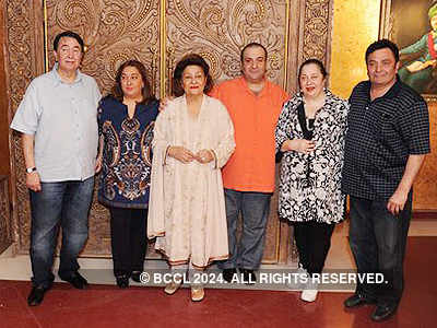 Kapoor family @ 'Kingdom of Dreams'