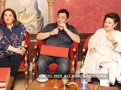 Kapoor family @ 'Kingdom of Dreams'