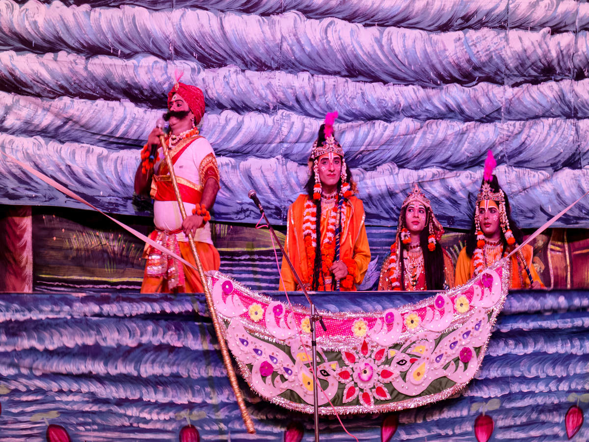 Varanasi's famous Ramleela will be enacted using wooden puppets ...