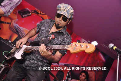 Imaad Shah performs in Boogaloo