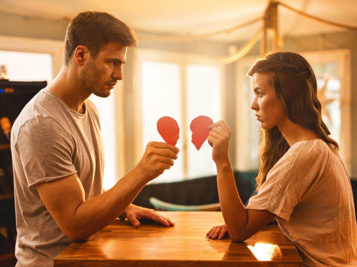 How you deal with a heartbreak, based on your zodiac sign | The Times of  India