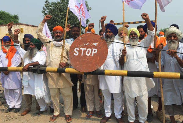 Bharat Bandh: Farmers hold protest over farm bills across India