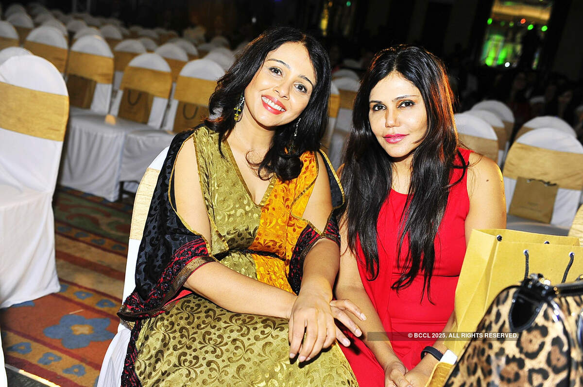 Suchitra Krishnamoorthi was asked to attend Karan Johar&rsquo;s parties to make a comeback