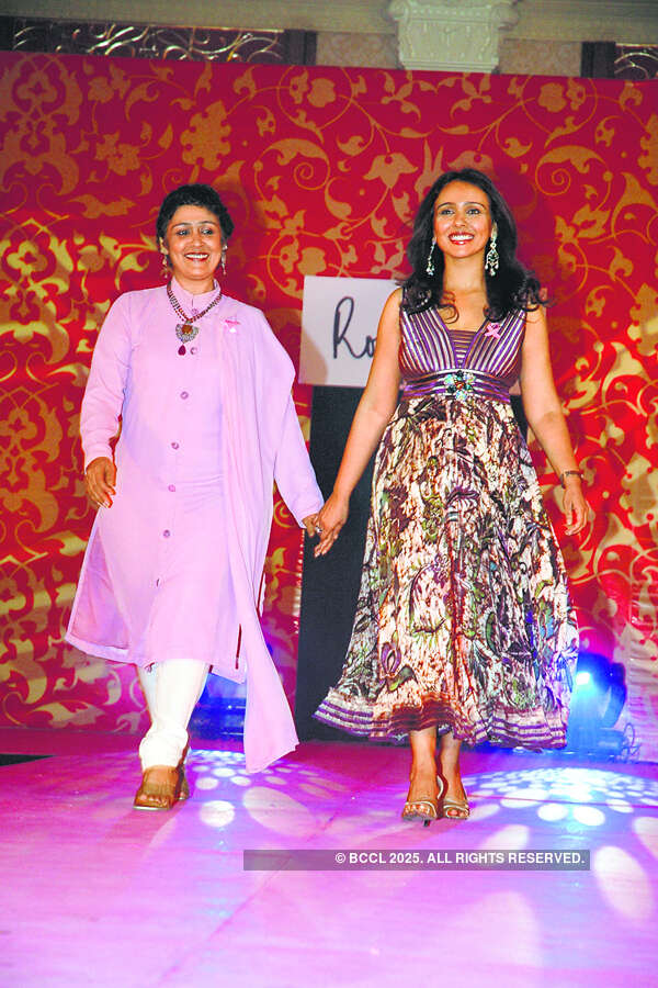 Suchitra Krishnamoorthi was asked to attend Karan Johar&rsquo;s parties to make a comeback