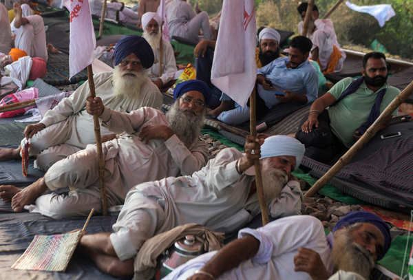 Bharat Bandh: Farmers hold protest over farm bills across India