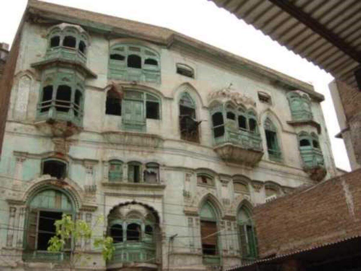 Pakistan: Bollywood icons Dilip Kumar's and Raj Kapoor’s ancestral homes to be restored Pakistan: Bollywood icons Dilip Kumar's and Raj Kapoor’s ancestral homes to be restored
