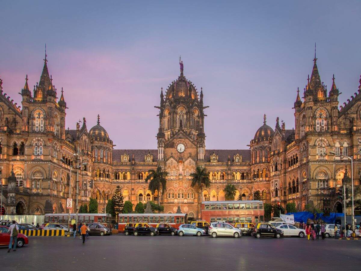 Maharashtra Unlock 5.0: Lockdown extended till Oct 31; hotels to resume operation Maharashtra Unlock 5.0: Lockdown extended till Oct 31; hotels to resume operation