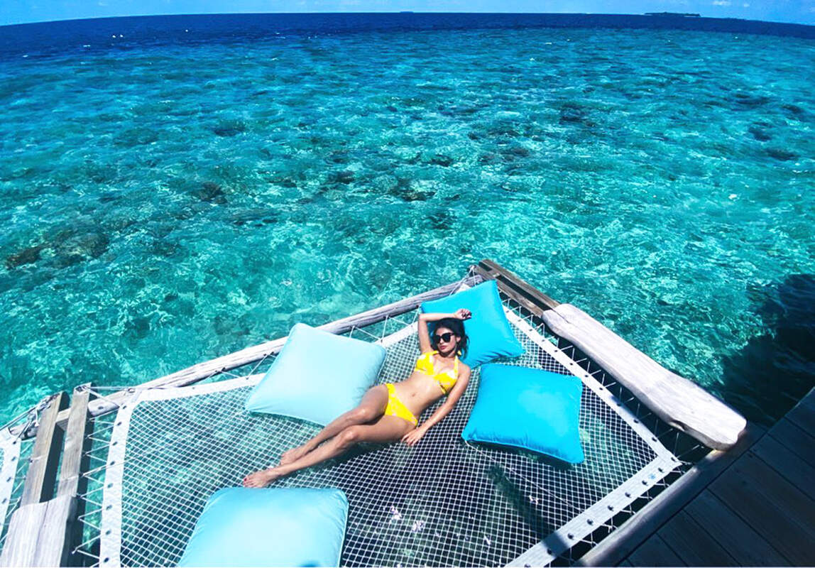Mouni Roy's vacation pictures will make you hit the beach!