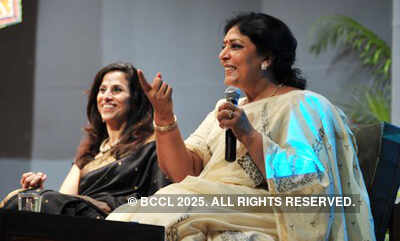 Shobha De @ Seminar 'Importance of sari...'