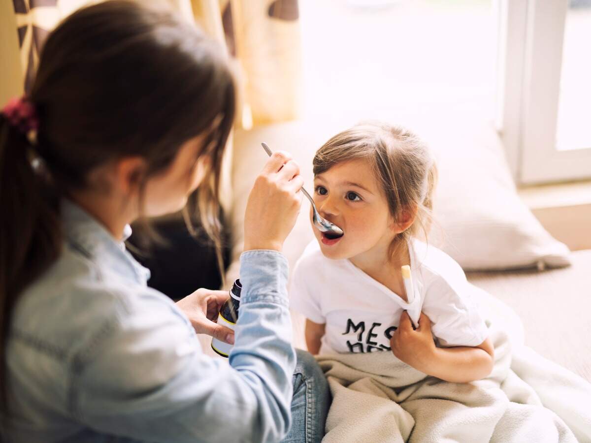 6 tricks to make your toddler take medicine easily