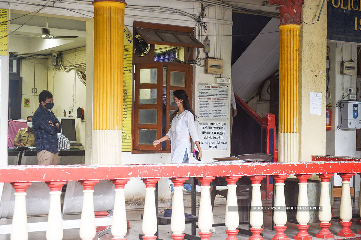 Sushant Singh Rajput case: Pictures of Rhea Chakraborty at Santacruz police station