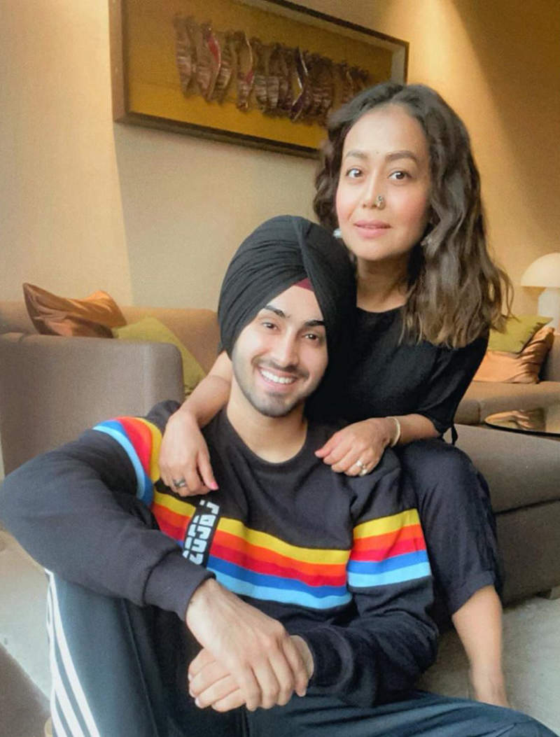 After wedding rumours, Neha Kakkar makes her relationship official with long-time friend Rohanpreet Singh