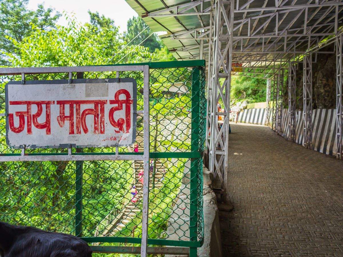 Vaishno Devi: Vande Bharat train service between Delhi-Katra to resume soon; daily visitor limit raised to 7000 Vaishno Devi: Vande Bharat train service between Delhi-Katra to resume soon; daily visitor limit raised to 7000