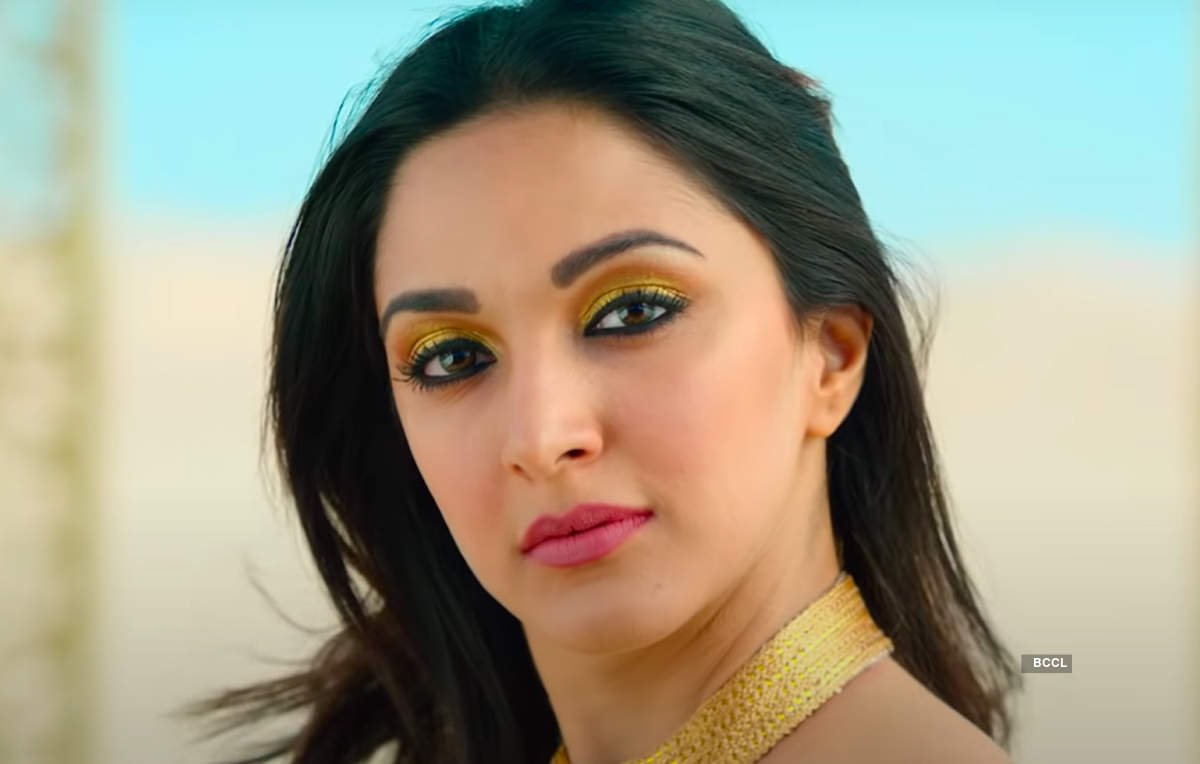 Kiara Advani sets the temperature high with her moves in the song 'Burj Khalifa'
