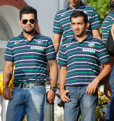 Pres. Pratibha Patil felicitates World Champions