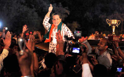 Sonia celebrates with cricket fans