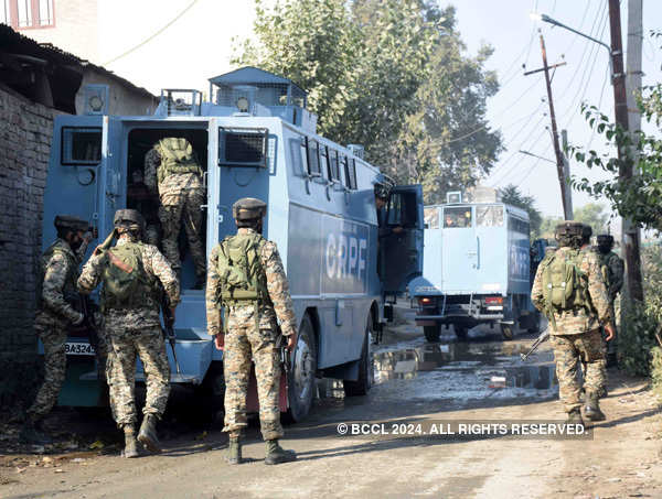 Clashes break out after two suspected terrorists killed in Kashmir