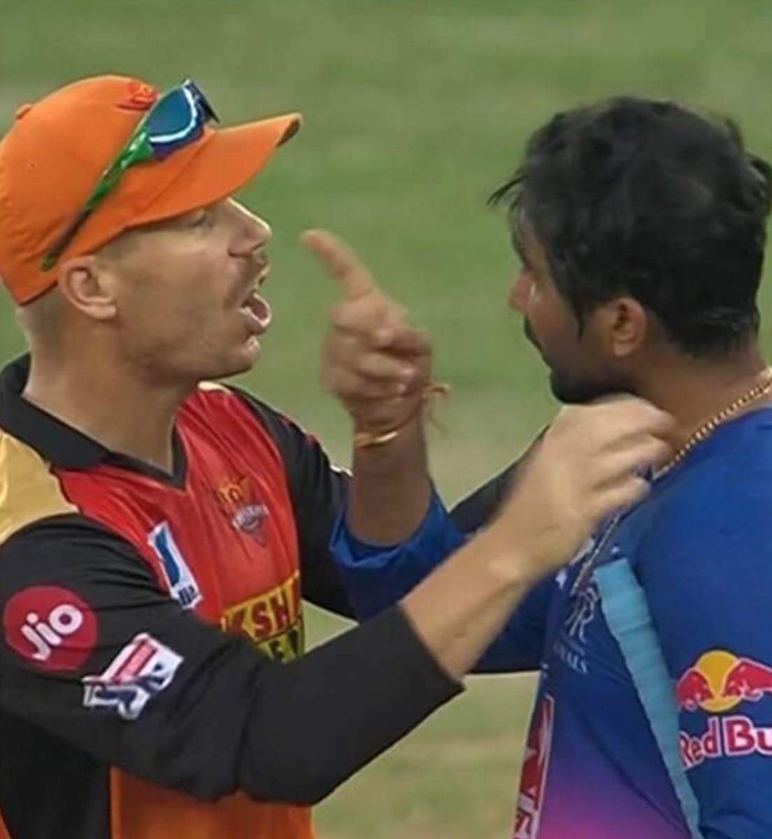 IPL 2020 sees first fight as Rahul Tewatia and Khaleel Ahmed engage in heated arguement