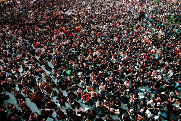 Thousands join anti-government protest in Bangkok