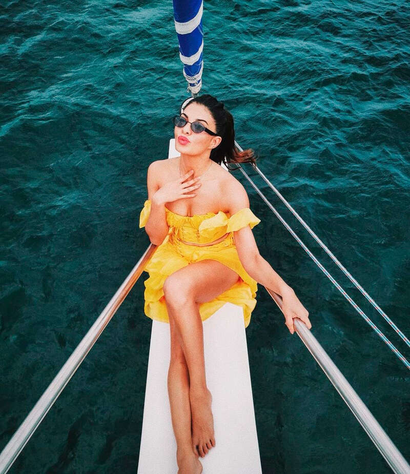 Deepika Padukone and Jacqueline Fernandez's pictures