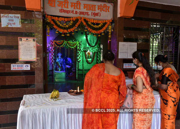 COVID-19 casts its shadow on Navratri festivities