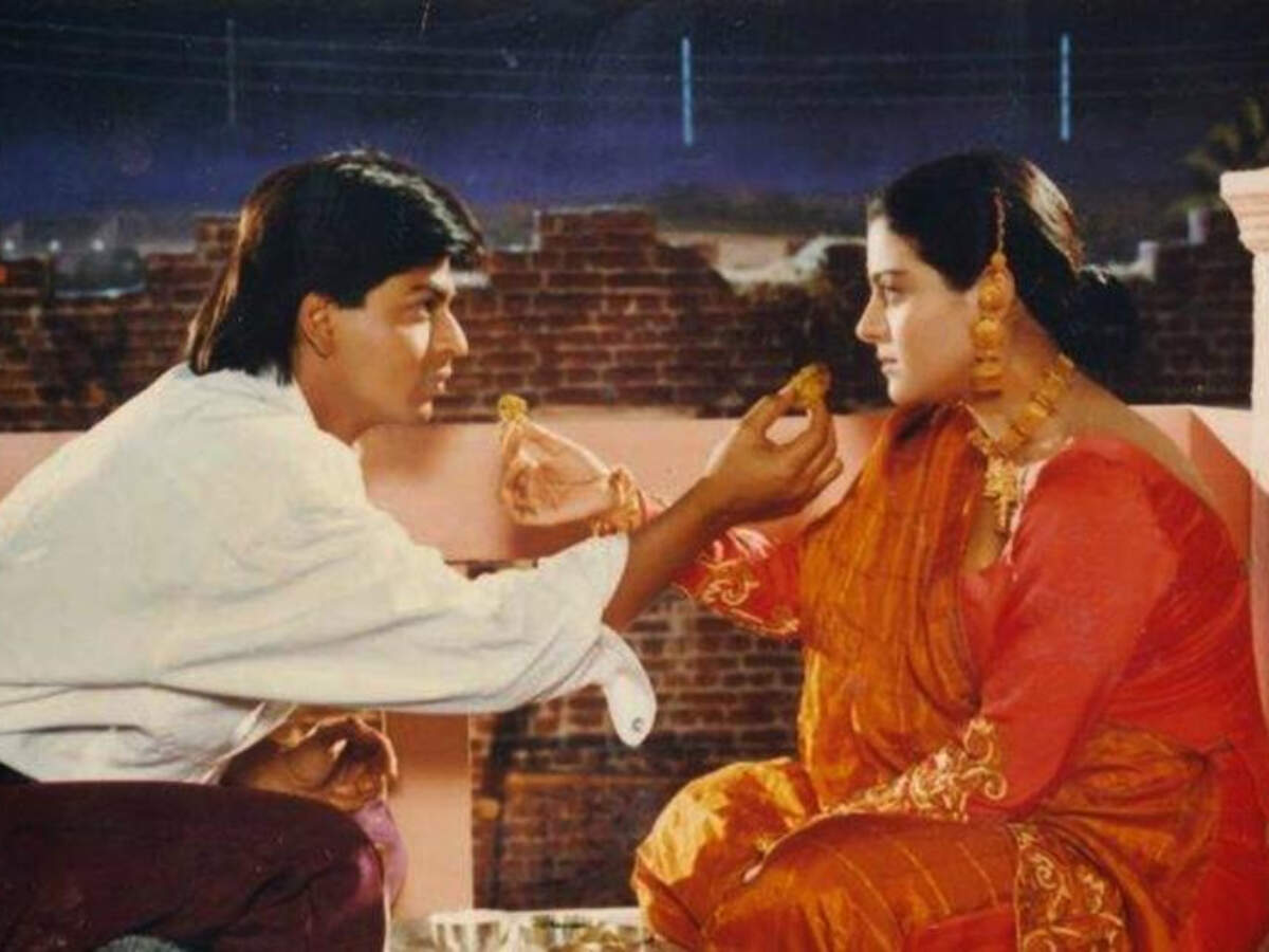 25 Years Of DDLJ: 10 Best Moments From Shah Rukh Khan-Kajol Starrer ...