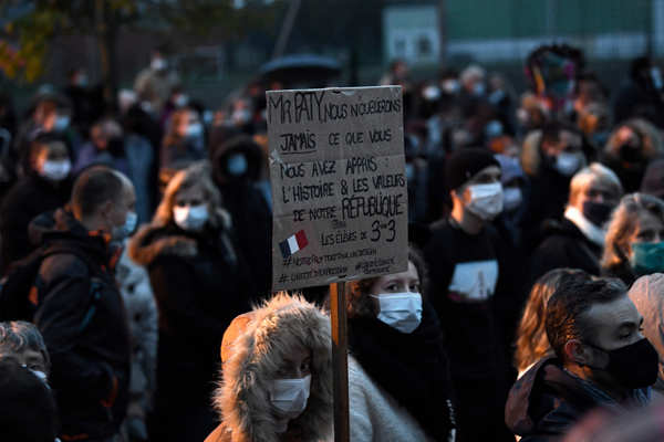 People Pay Tribute To The History Teacher Samuel Paty, Who Was Beheaded ...