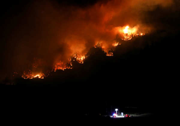 Wildfires wreak havoc in Colorado